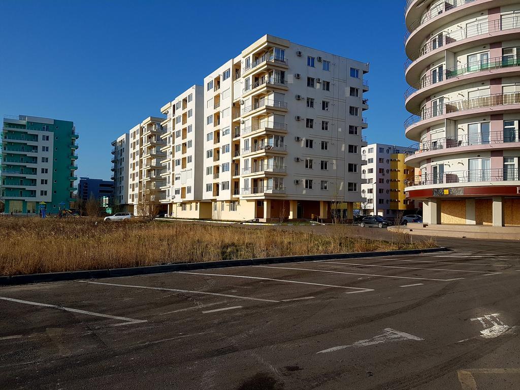 Apartment Summerland Mamaia Exterior photo